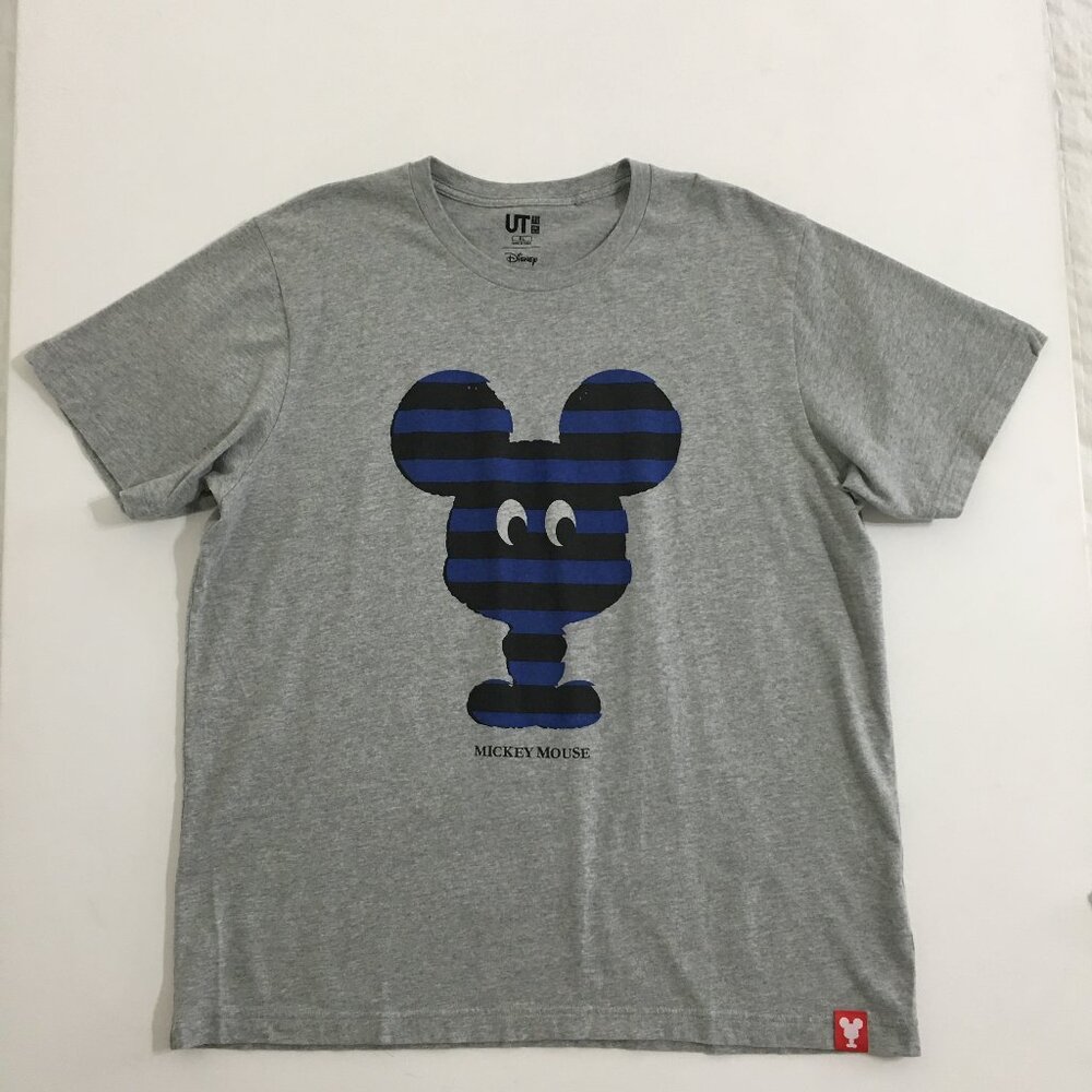 Uniqlo x Disney Mickey Mouse Striped Graphic Gray T-Shirt Mens XL 100% Cotton